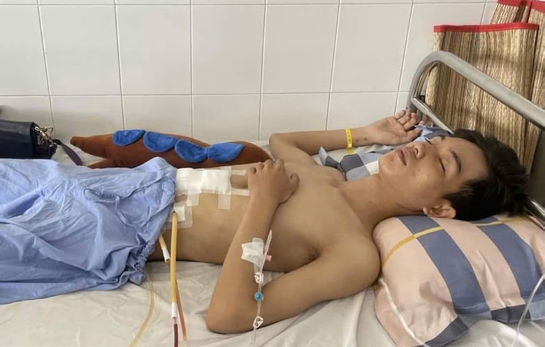 Gia cảnh khốn kh&oacute; của t&agrave;i xế xe &ocirc;m bất ngờ gặp nạn- Ảnh 1.