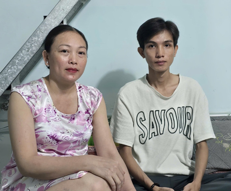 Gia cảnh khốn kh&oacute; của t&agrave;i xế xe &ocirc;m bất ngờ gặp nạn- Ảnh 2.