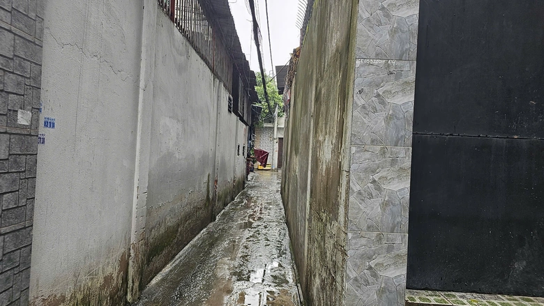 Nghi m&acirc;u thuẫn t&igrave;nh cảm, nam thanh ni&ecirc;n bị đ&acirc;m tử vong- Ảnh 2.