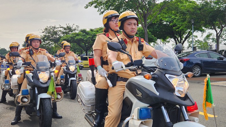 B&agrave; Rịa - Vũng T&agrave;u: Ra qu&acirc;n cao điểm 45 ng&agrave;y đ&ecirc;m xử phạt xe qu&aacute; tải- Ảnh 2.