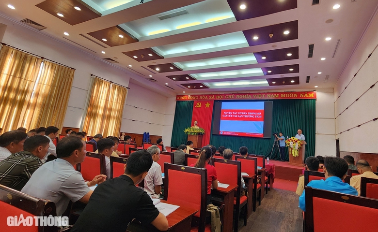 Đắk N&ocirc;ng: Tập huấn kỹ năng sơ cấp cứu nạn nh&acirc;n bị tai nạn giao th&ocirc;ng- Ảnh 2.