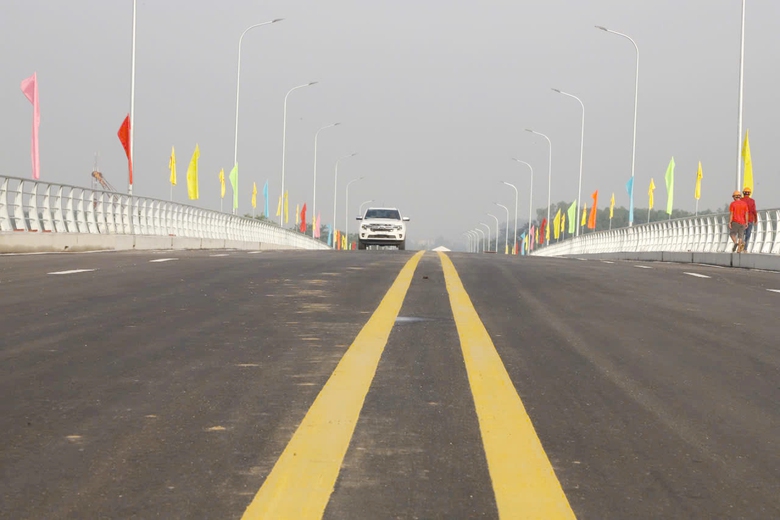 Khánh thành cầu Bạch Đằng 2 nối hai tỉnh Bình Dương và Đồng Nai- Ảnh 5. Khánh thành cầu Bạch Đằng 2 nối hai tỉnh Bình Dương và Đồng Nai- Ảnh 5.