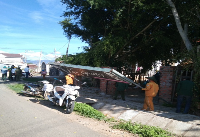 Gia Lai tăng cường bảo vệ h&agrave;nh lang ATGT quốc lộ- Ảnh 2.