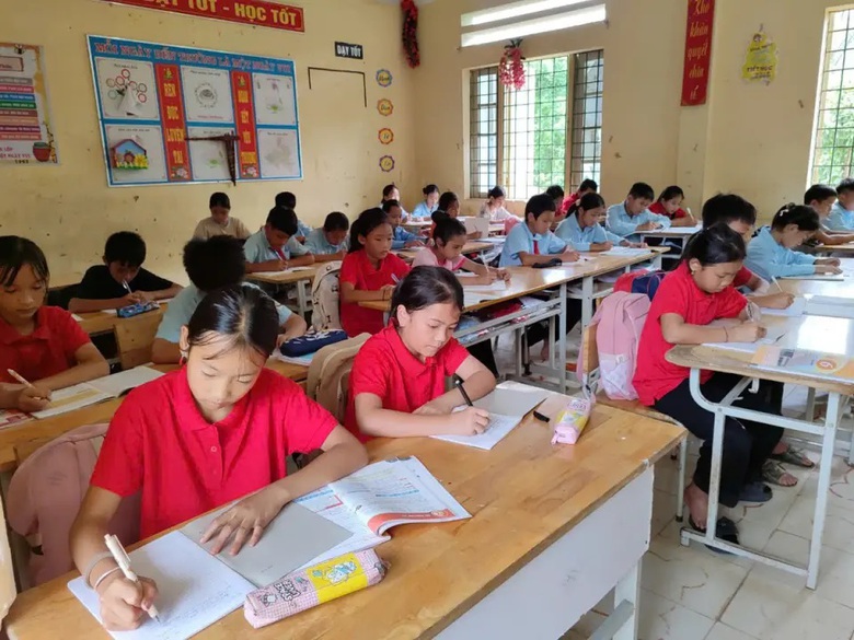 Ấm &aacute;p khu tạm cư của người d&acirc;n L&agrave;ng Nủ- Ảnh 3.