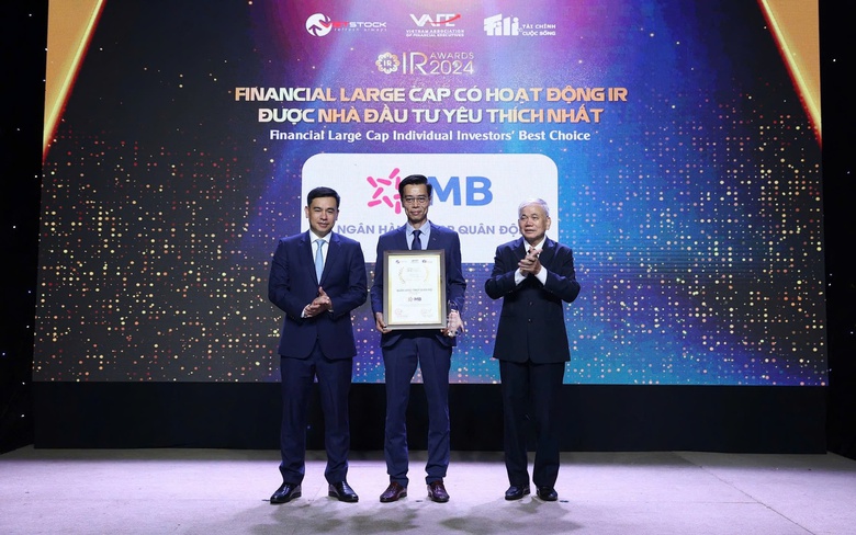MB nhận "c&uacute; đ&uacute;p" giải thưởng tại IR Awards 2024- Ảnh 1.