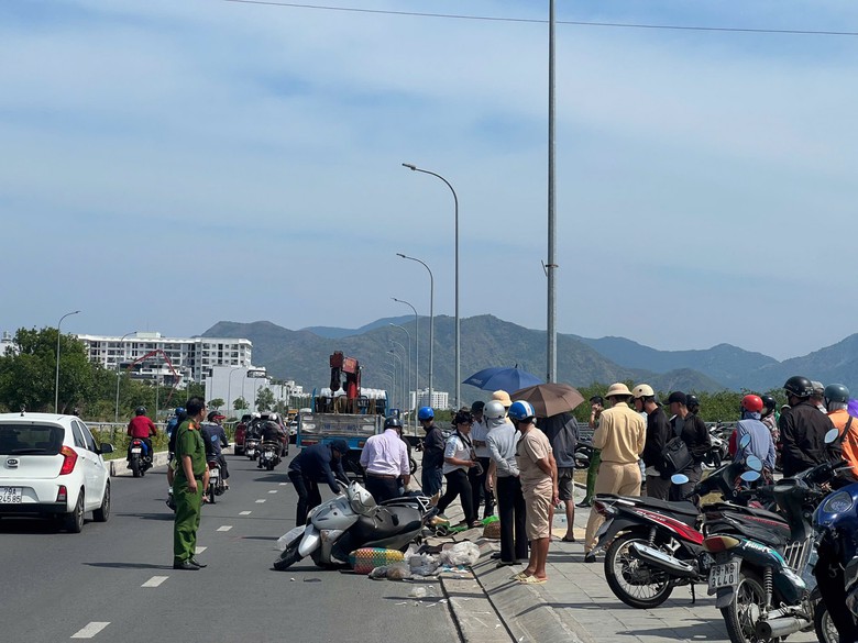 Kh&aacute;nh H&ograve;a: &Aacute;ch tắc, mất an to&agrave;n giao th&ocirc;ng tại n&uacute;t giao cửa ng&otilde; TP Nha Trang- Ảnh 1.