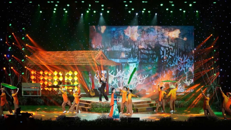 Đ&ecirc;m nhạc &ldquo;M&ugrave;a thu cho em&rdquo; kh&eacute;p lại chương tr&igrave;nh Festival Huế m&ugrave;a thu 2024- Ảnh 7.