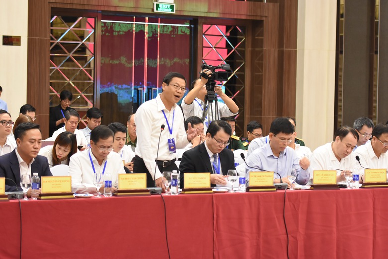 Thủ tướng: Đồng Nai phải khai th&aacute;c hiệu quả 2 s&acirc;n bay v&agrave; c&aacute;c dự &aacute;n giao th&ocirc;ng trọng điểm- Ảnh 2.