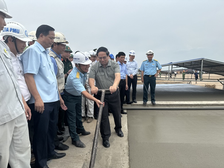 Thủ tướng: Nghi&ecirc;n cứu phương &aacute;n l&agrave;m t&agrave;u điện ngầm kết nối s&acirc;n bay Long Th&agrave;nh- Ảnh 4.