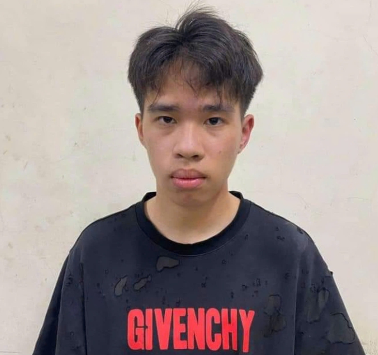 Tạm giữ h&igrave;nh sự nam sinh th&ocirc;ng chốt, t&ocirc;ng trọng thương thiếu t&aacute; CSGT- Ảnh 1.