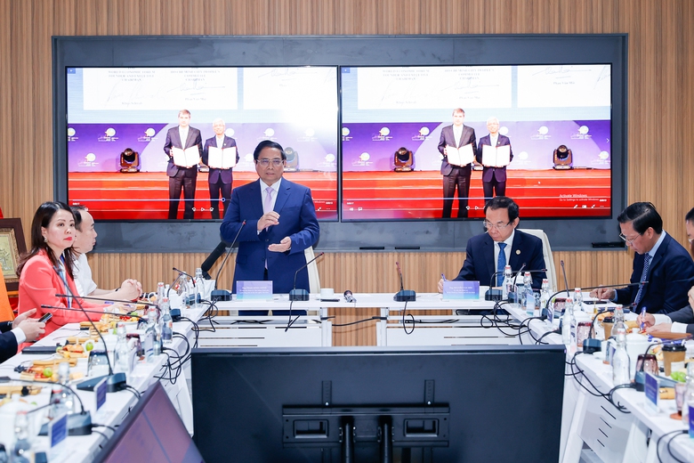 Thủ tướng n&ecirc;u 6 &yacute; nghĩa lớn của Trung t&acirc;m C&aacute;ch mạng C&ocirc;ng nghiệp lần thứ 4- Ảnh 3.