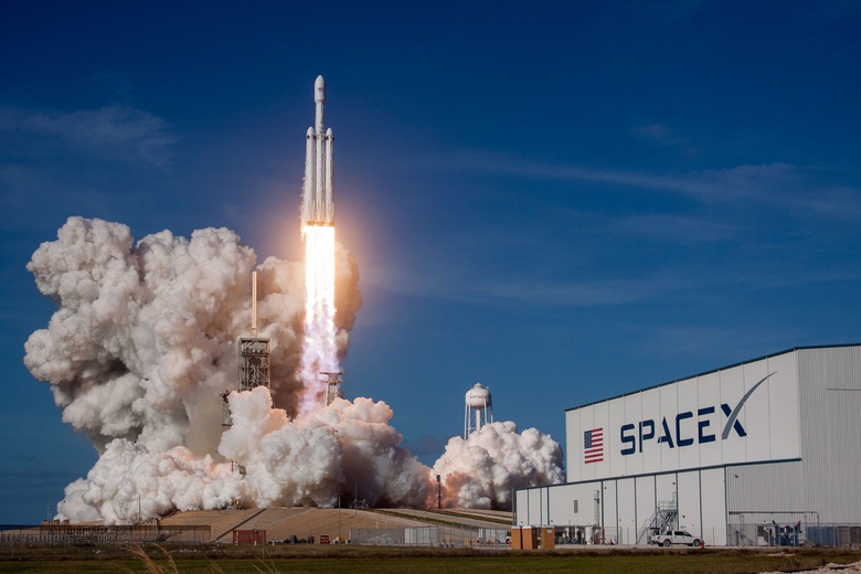 SpaceX của Elon Musk bị cảnh báo “ăn” phạt 15 tỷ đồng vì phóng vệ tinh không phép- Ảnh 1. SpaceX của Elon Musk bị cảnh báo “ăn” phạt 15 tỷ đồng vì phóng vệ tinh không phép- Ảnh 1.