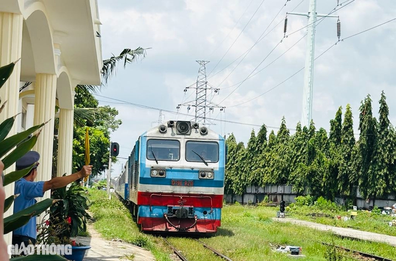 Cận cảnh ga B&igrave;nh Triệu "treo" hơn 20 năm đang điều chỉnh th&agrave;nh ga metro- Ảnh 13.
