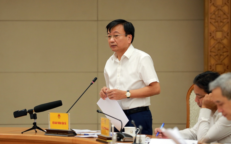 L&agrave;m đường sắt tốc độ cao thẳng nhất c&oacute; thể, gặp n&uacute;i qua n&uacute;i, gặp s&ocirc;ng bắc cầu- Ảnh 1.