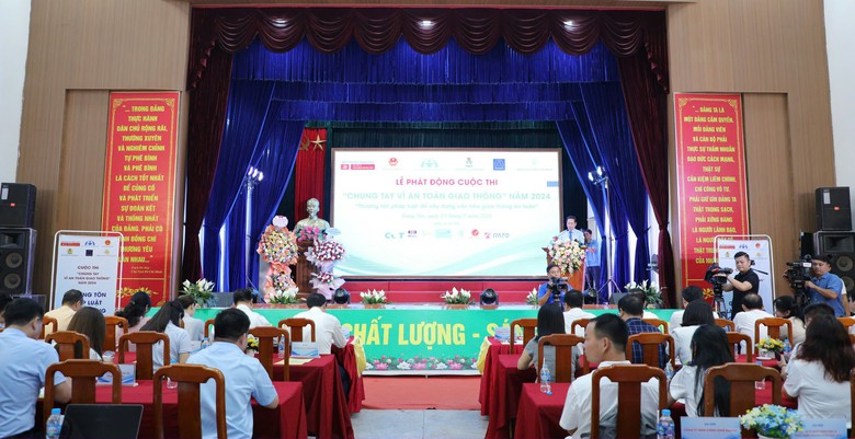 Ph&aacute;t động cuộc thi "Chung tay v&igrave; an to&agrave;n giao th&ocirc;ng" năm 2024- Ảnh 5.
