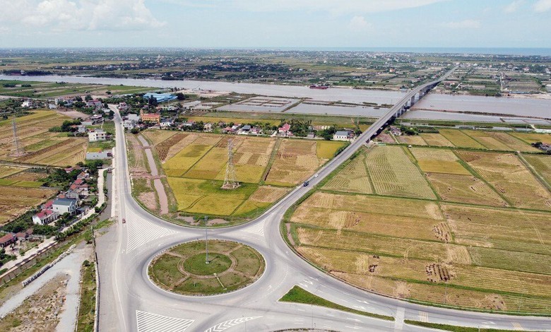 Tăng tốc thi c&ocirc;ng dự &aacute;n đường trục ph&aacute;t triển d&agrave;i 46km ở Nam Định- Ảnh 2.