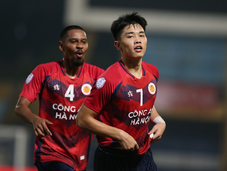 HLV Polking tiến cử ng&ocirc;i sao n&agrave;y của CAHN cho &ocirc;ng Kim Sang-sik- Ảnh 1.