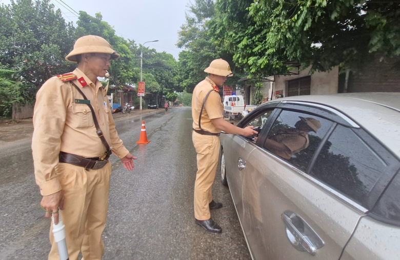 Lạng Sơn: Vì sao xử phạt nhiều nhưng vi phạm nồng độ cồn vẫn tăng?- Ảnh 2. Lạng Sơn: Vì sao xử phạt nhiều nhưng vi phạm nồng độ cồn vẫn tăng?- Ảnh 2.