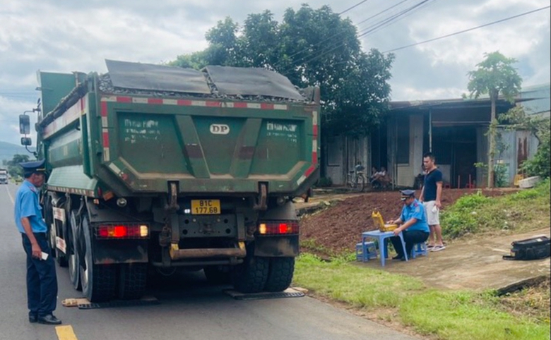 T&agrave;i xế "t&acirc;m phục, khẩu phục" khi bị Thanh tra giao th&ocirc;ng Gia Lai truy phạt nguội- Ảnh 4.