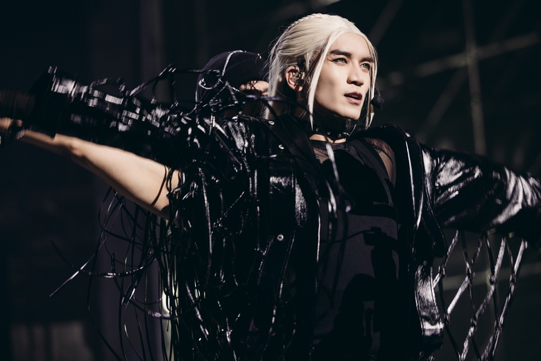 Cường Seven cãi Tuấn Hưng và Bằng Kiều, anh tài Trương Thế Vinh thích diễn với dây trói- Ảnh 4. Cường Seven cãi Tuấn Hưng và Bằng Kiều, anh tài Trương Thế Vinh thích diễn với dây trói- Ảnh 4.