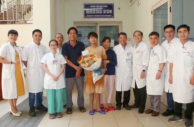 Cấp cứu bệnh nhi viêm tụy cấp, hoại tử ổ bụng nguy kịch- Ảnh 2. Cấp cứu bệnh nhi viêm tụy cấp, hoại tử ổ bụng nguy kịch- Ảnh 2.