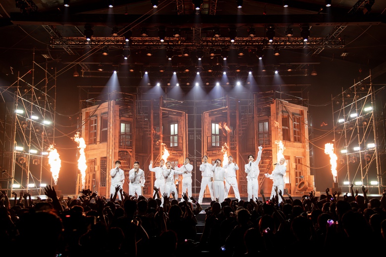 Cường Seven cãi Tuấn Hưng và Bằng Kiều, anh tài Trương Thế Vinh thích diễn với dây trói- Ảnh 2. Cường Seven cãi Tuấn Hưng và Bằng Kiều, anh tài Trương Thế Vinh thích diễn với dây trói- Ảnh 2.