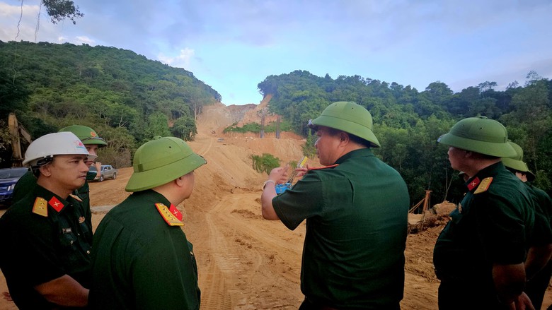 Hai cầu lớn tr&ecirc;n cao tốc nối B&igrave;nh Định - Ph&uacute; Y&ecirc;n dần th&agrave;nh h&igrave;nh- Ảnh 11.