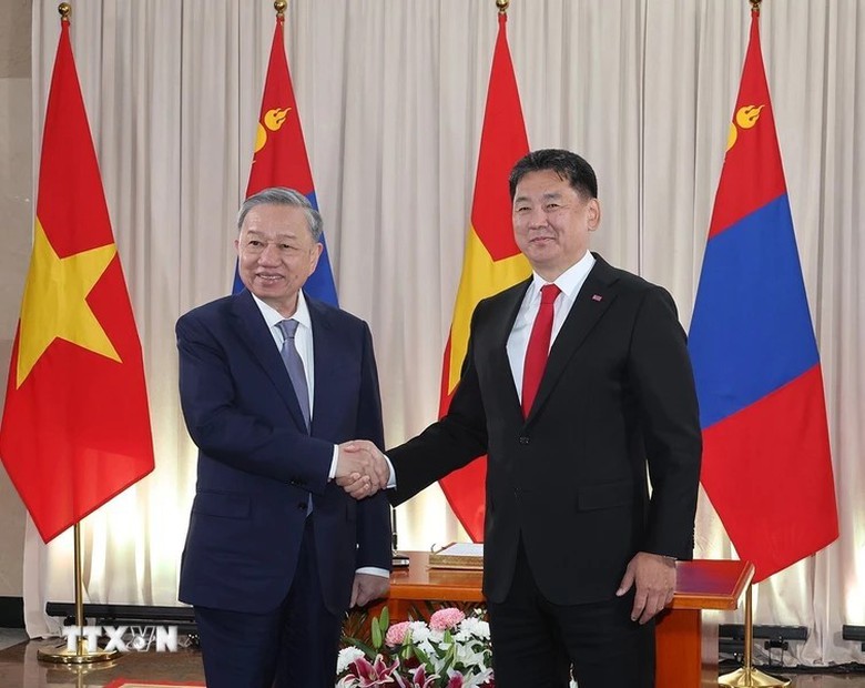Việt Nam - M&ocirc;ng Cổ ra tuy&ecirc;n bố chung, thiết lập quan hệ đối t&aacute;c to&agrave;n diện- Ảnh 2.