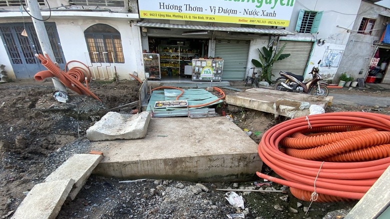 Một gói thầu thuộc dự án 4.800 tỷ qua sân bay Tân Sơn Nhất có nguy cơ "gãy" tiến độ- Ảnh 5. Một gói thầu thuộc dự án 4.800 tỷ qua sân bay Tân Sơn Nhất có nguy cơ "gãy" tiến độ- Ảnh 5.