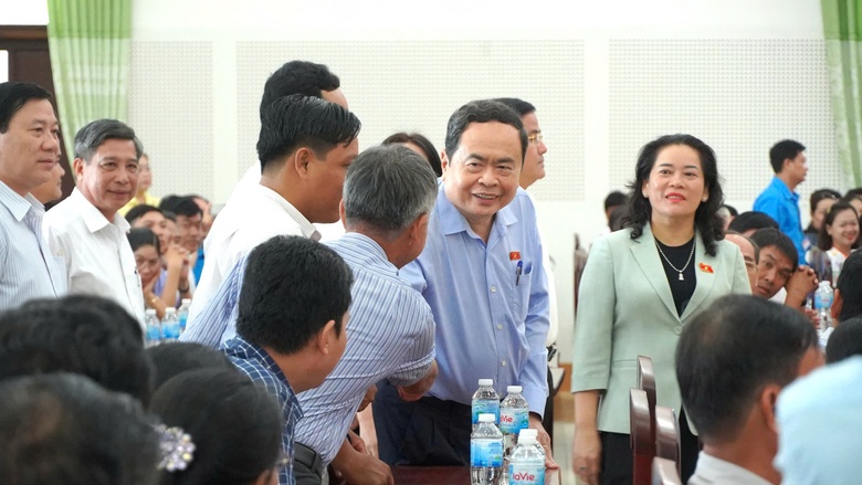 Chủ tịch Quốc hội: Hậu Giang tập trung nguồn lực ph&aacute;t triển hạ tầng giao th&ocirc;ng- Ảnh 1.