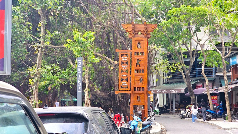 Dấu t&iacute;ch Giảng V&otilde; trường tại phố đi bộ thứ 7 ở H&agrave; Nội- Ảnh 5.