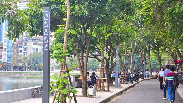 Dấu t&iacute;ch Giảng V&otilde; trường tại phố đi bộ thứ 7 ở H&agrave; Nội- Ảnh 2.