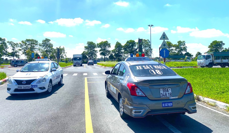 Thi hạng GPLX n&agrave;o sẽ chấm điểm tự động?- Ảnh 1.