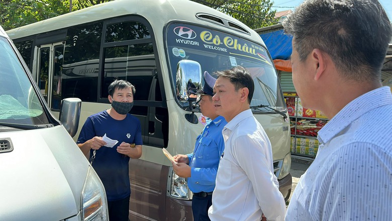 H&agrave;ng loạt giải ph&aacute;p k&eacute;o giảm tai nạn, &ugrave;n tắc ở Đồng Nai- Ảnh 2.