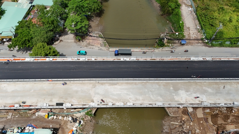 Cầu Nam L&yacute; sắp th&ocirc;ng xe sau gần 8 năm d&acirc;n mỏi m&ograve;n chờ đợi- Ảnh 4.