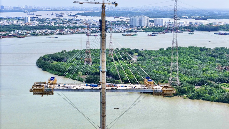 Cầu d&acirc;y văng c&oacute; tĩnh kh&ocirc;ng th&ocirc;ng thuyền cao nhất Việt Nam l&agrave;m đến đ&acirc;u?- Ảnh 2.
