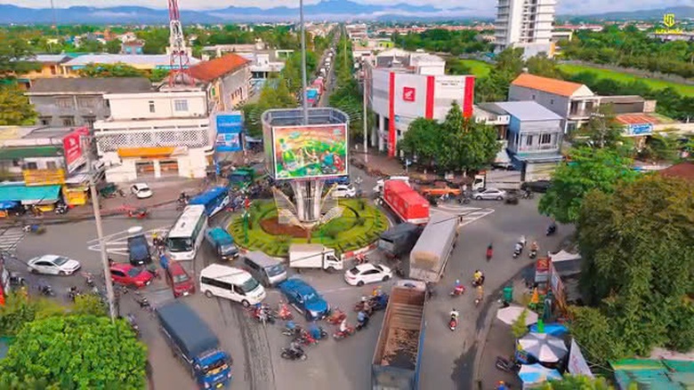 Kỹ năng v&agrave;o v&ograve;ng xuyến tr&aacute;nh xảy ra tai nạn d&agrave;nh cho người đi xe m&aacute;y- Ảnh 3.