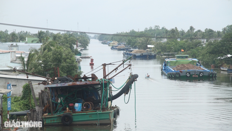 Ho&agrave;n th&agrave;nh gia tải nền đường cao tốc Hậu Giang - C&agrave; Mau trong năm 2024- Ảnh 2.