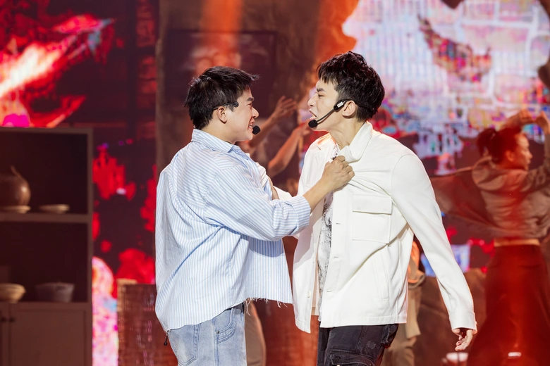 Bằng Kiều "lấy nước mắt" với ca khúc hơn 100 năm tại Anh trai vượt ngàn chông gai 2024- Ảnh 2. Bằng Kiều "lấy nước mắt" với ca khúc hơn 100 năm tại Anh trai vượt ngàn chông gai 2024- Ảnh 2.