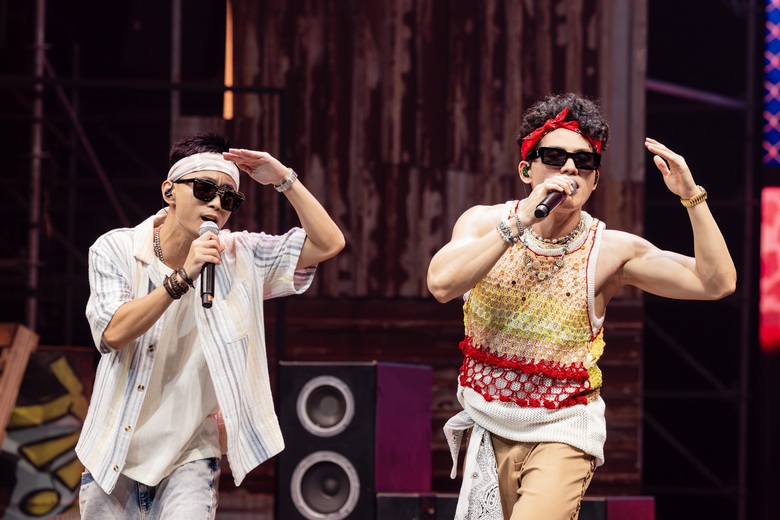 Đêm cô đơn - Rhymastic, Quốc Thiên đạt điểm cao nhất tại màn song ca. Đêm cô đơn - Rhymastic, Quốc Thiên đạt điểm cao nhất tại màn song ca.