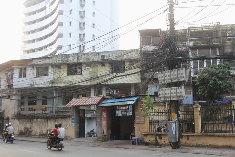 H&agrave; Nội tiếp tục di dời c&aacute;c hộ d&acirc;n ra khỏi khu tập thể nguy hiểm cấp D- Ảnh 1.