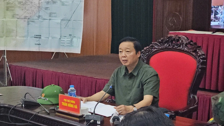 Ph&oacute; thủ tướng: Khẩn trương đ&aacute;nh gi&aacute; thiệt hại, khắc phục hậu quả sau b&atilde;o số 3- Ảnh 1.