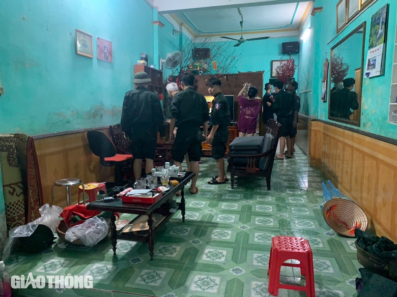 Nước s&ocirc;ng d&acirc;ng cao, nhiều tuyến đường ở TP Y&ecirc;n B&aacute;i bị ngập- Ảnh 3.