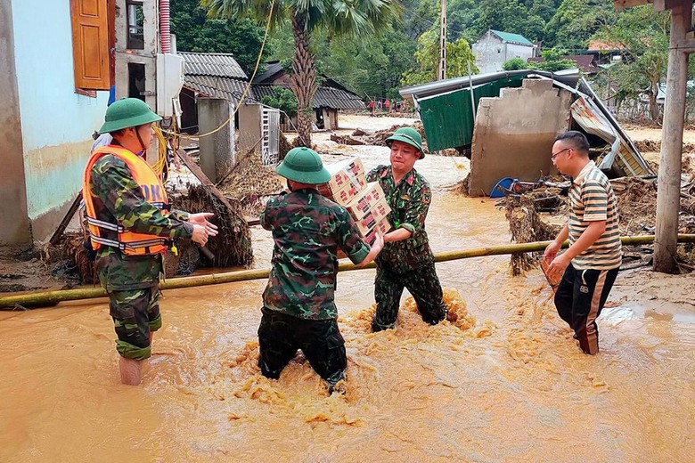 Thủ tướng y&ecirc;u cầu xuất cấp ngay 100 tấn gạo đến v&ugrave;ng bị ảnh hưởng v&igrave; b&atilde;o số 3- Ảnh 1.