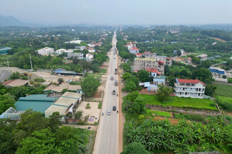 Người dân mong quốc lộ 21 đoạn Sơn Tây - Xuân Mai sớm được mở rộng- Ảnh 2. Người dân mong quốc lộ 21 đoạn Sơn Tây - Xuân Mai sớm được mở rộng- Ảnh 2.