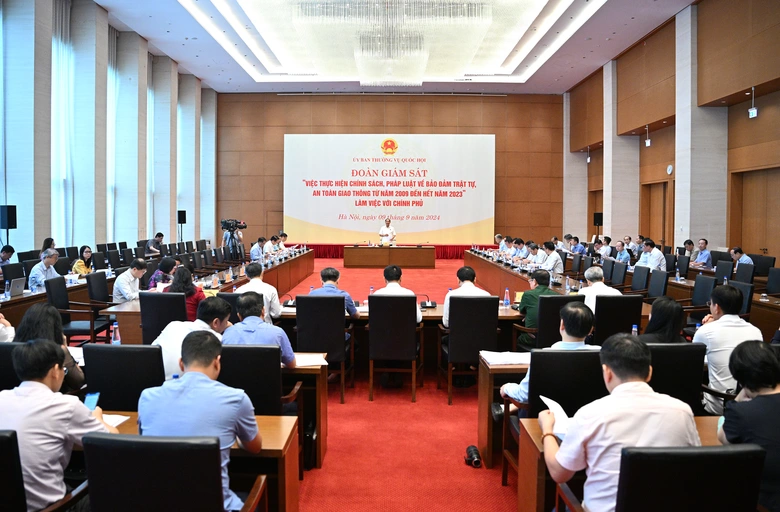 Ph&oacute; chủ tịch Quốc hội: Nghi&ecirc;n cứu sử dụng t&agrave;u bay kh&ocirc;ng người l&aacute;i- Ảnh 2.