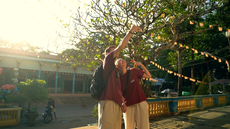 Du khách đổ về chiêm bái tượng Phật nằm trong ngôi chùa Khmer ở Sóc Trăng- Ảnh 3. Du khách đổ về chiêm bái tượng Phật nằm trong ngôi chùa Khmer ở Sóc Trăng- Ảnh 3.