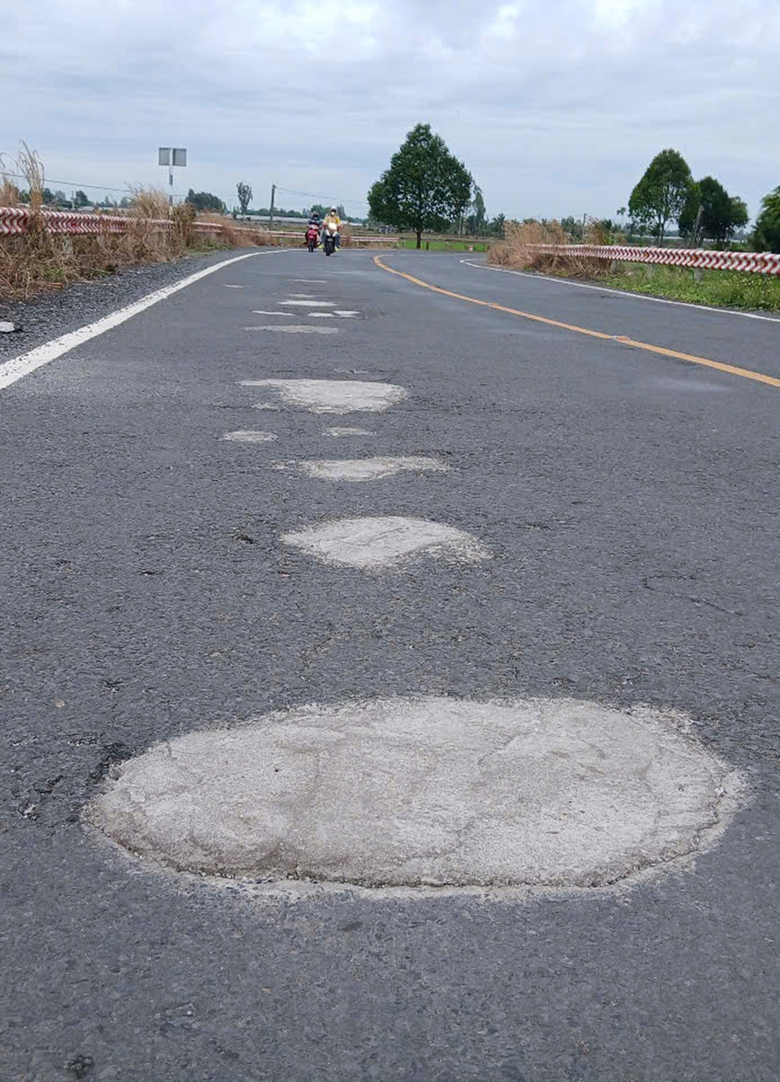 &Ocirc;ng l&atilde;o miền T&acirc;y 10 năm thầm lặng v&aacute; đường- Ảnh 2.