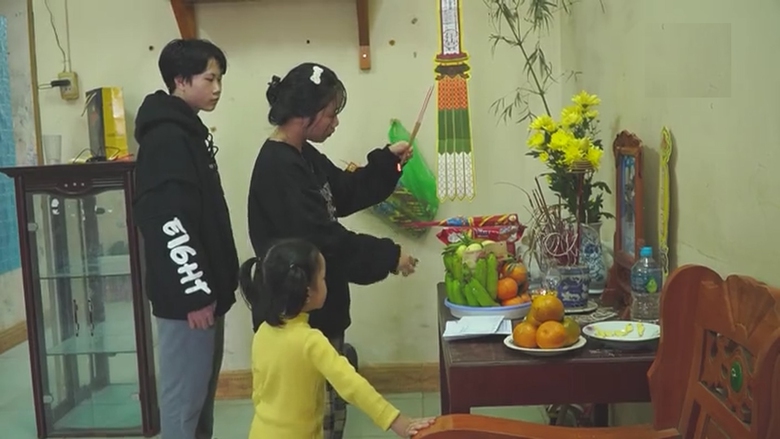 C&aacute;c con gạt nước mắt hiến tạng người mẹ tử vong để hồi sinh 4 cuộc đời- Ảnh 1.