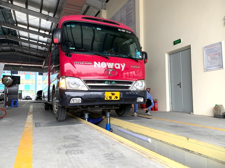 Xe biển v&agrave;ng chưa đổi đăng k&yacute; xe kinh doanh vận tải c&oacute; được đăng kiểm?- Ảnh 1.